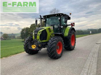 Trator CLAAS Arion 550