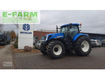 Trator NEW HOLLAND T7.220