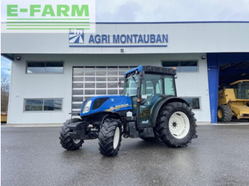 Trator NEW HOLLAND T4