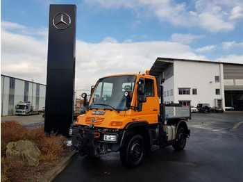 Mercedes-Benz UNIMOG U300 4x4 Hydraulik Standheizung Klima  - Camião de caixa aberta/ Plataforma