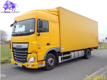 Caminhão furgão DAF XF Euro6 460 Euro 6