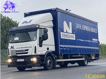 Caminhão toldo Iveco EuroCargo 120e25 Euro 5