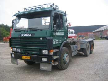 SCANIA 92 H IC - Caminhão transportador de contêineres/ Caixa móvel