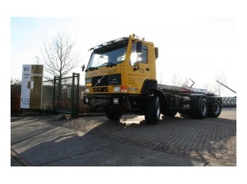 Terberg FL 1350WDG6X6 - Caminhão transportador de contêineres/ Caixa móvel