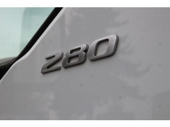 Daf LF 280 E6    Koffer  LBW   Rolltor   Klima - Caminhão furgão: foto 5