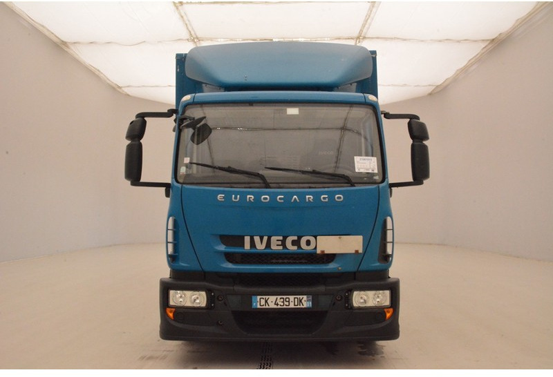 Caminhão furgão Iveco Eurocargo 120E18: foto 2