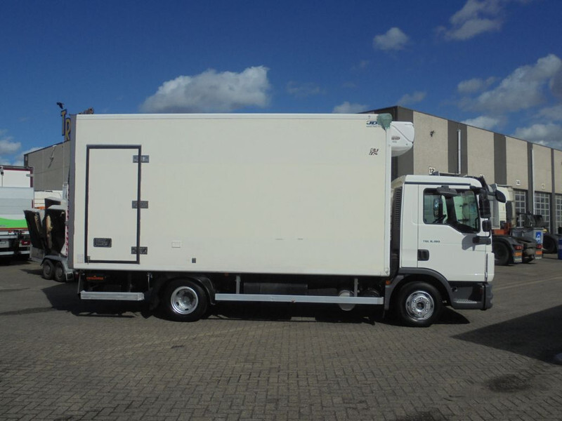 Caminhão frigorífico MAN TGL 8.180 + Euro 5 + Carrier XARIOS 600 + Dhollandia LIFT: foto 6