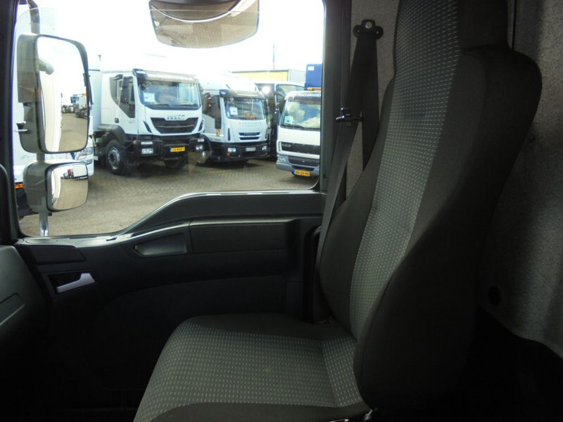 Caminhão frigorífico MAN TGL 8.180 + Euro 5 + Carrier XARIOS 600 + Dhollandia LIFT: foto 13