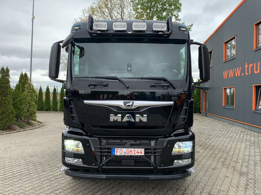 Caminhão florestal MAN TGX 33.510 6x4 EURO6 Euro 6 Holztransporter+Kran: foto 2