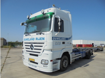 Caminhão transportador de contêineres/ Caixa móvel Mercedes-Benz ACTROS 2541 LENA: foto 1