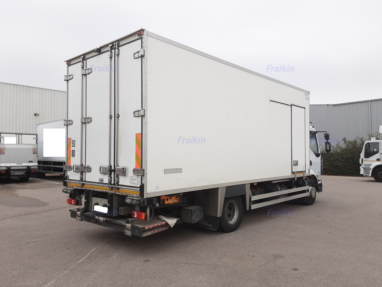 Caminhão frigorífico para transporte de alimentos RENAULT MIDLUM FRIGO MIDLUM 220.14 BITEMPERATURA: foto 4