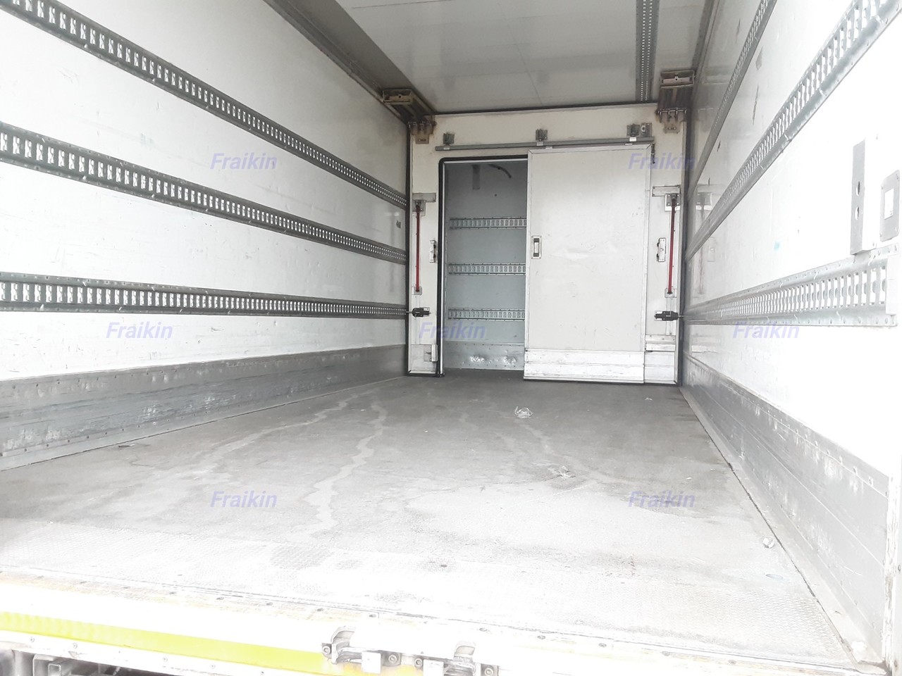 Caminhão frigorífico para transporte de alimentos RENAULT MIDLUM FRIGO MIDLUM 220.14 BITEMPERATURA: foto 3