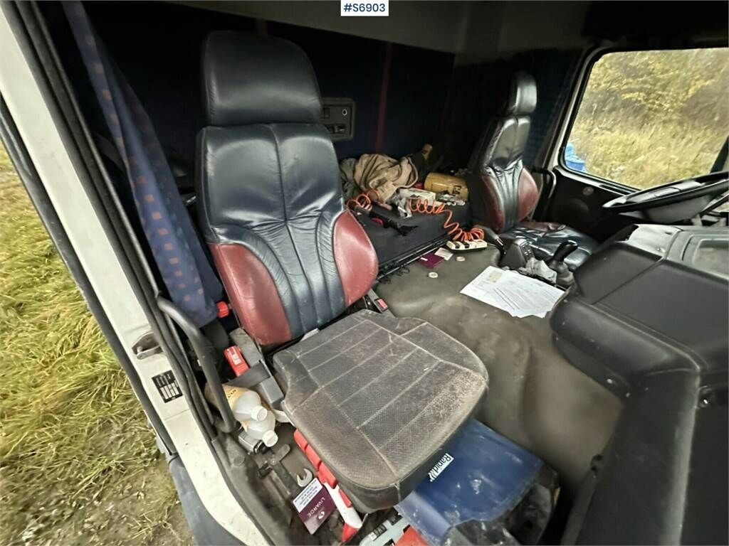 Caminhão polibenne Volvo FM12 Hook truck with flatbed: foto 30