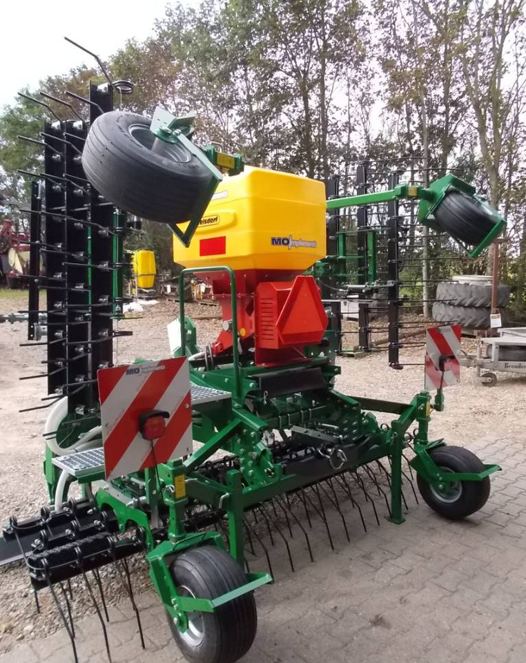 Maquina para lavrar a terra Düvelsdorf Green. Rake Expert 6m: foto 12