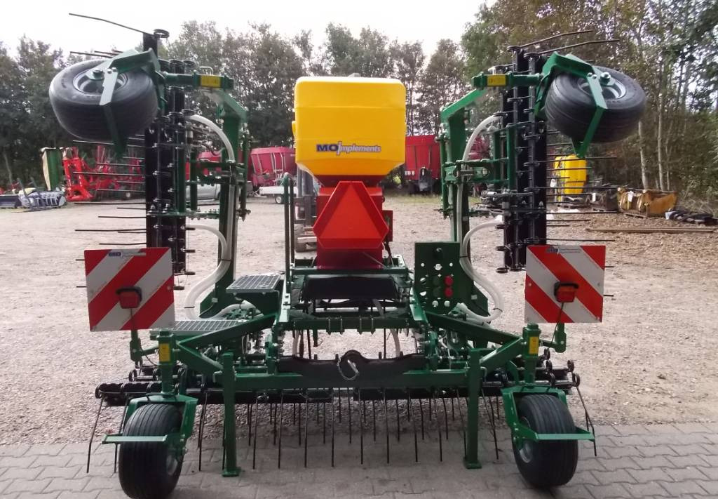 Maquina para lavrar a terra Düvelsdorf Green. Rake Expert 6m: foto 11