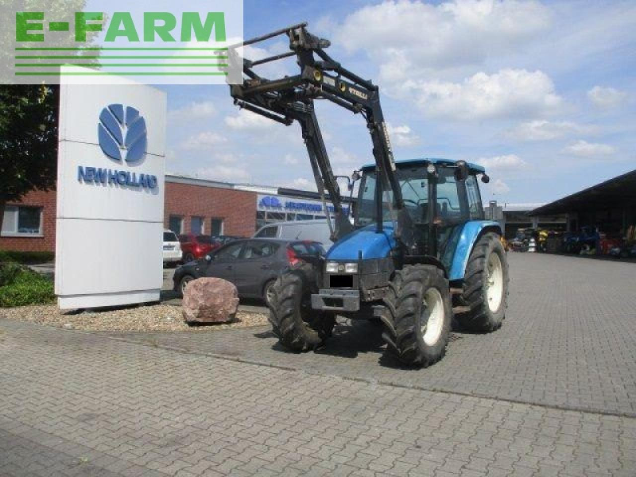 Trator New Holland 5635: foto 2