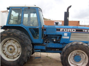 FORD TW 25 - Trator