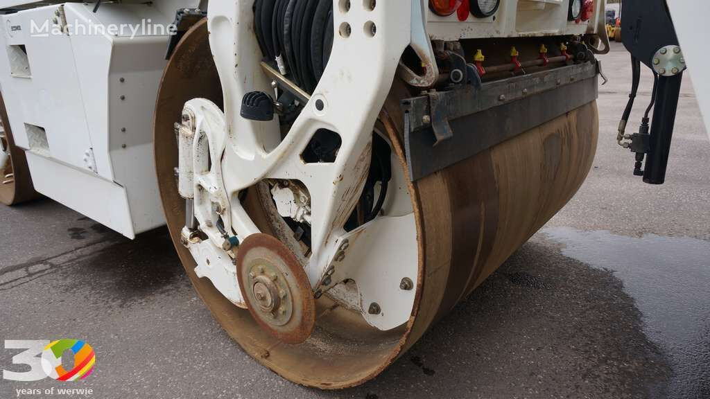 Compactador de asfalto BOMAG BW 174 AP-4f AM: foto 13