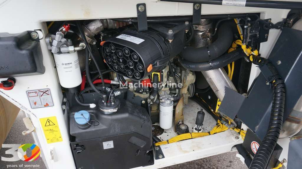 Compactador de asfalto BOMAG BW 174 AP-4f AM: foto 17