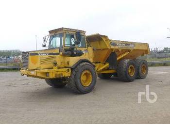 Caminhão articulado VOLVO A25C 6x6