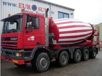 Ginaf Karrena  15 m3 - Caminhão betoneira
