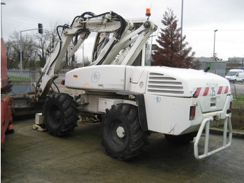 MECALAC Wheeled excavator - Escavadeira de rodas