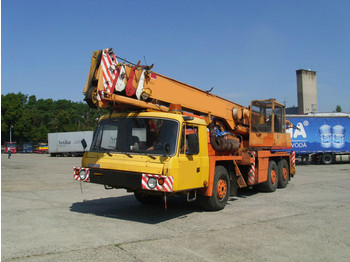 Tatra 815 AD28 6x6 - Guindaste móvel
