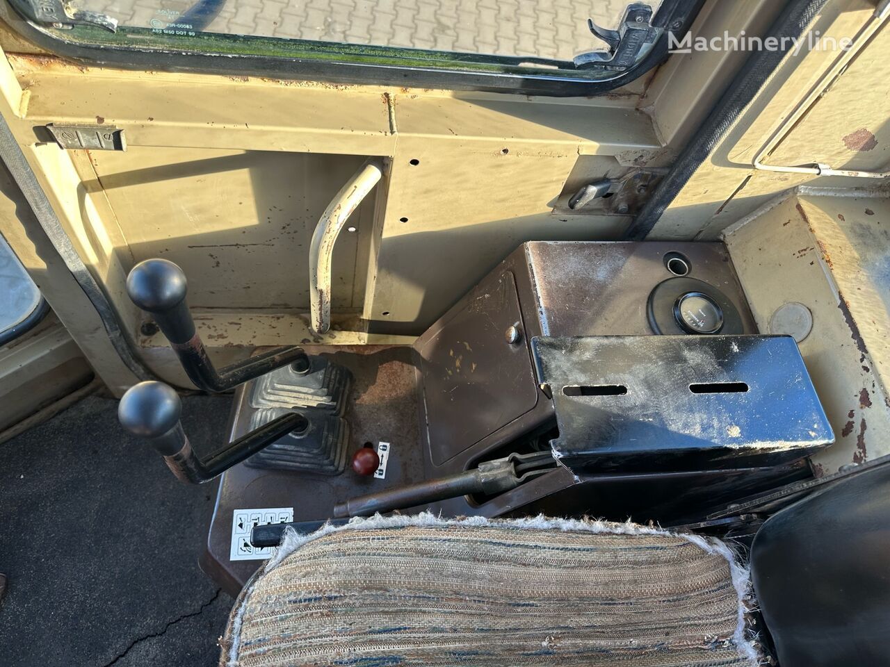 Carregadeira de rodas Komatsu WA 200: foto 15