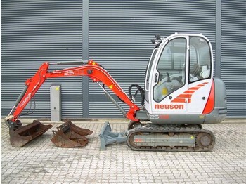 Neuson 2503 - Mini escavadeira