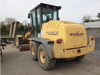 Motoniveladora New Holland F 106.6