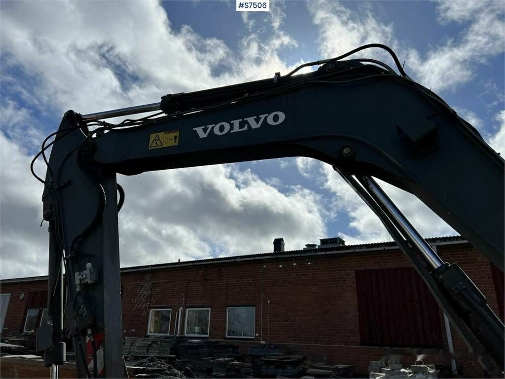 Escavadora de rastos Volvo ECR88 Plus Excavator SEE VIDEO: foto 25