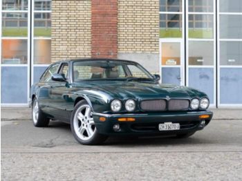 Jaguar Daimler 4.0 Super V8 267kw Automatik Klima Leder  - Automóvel