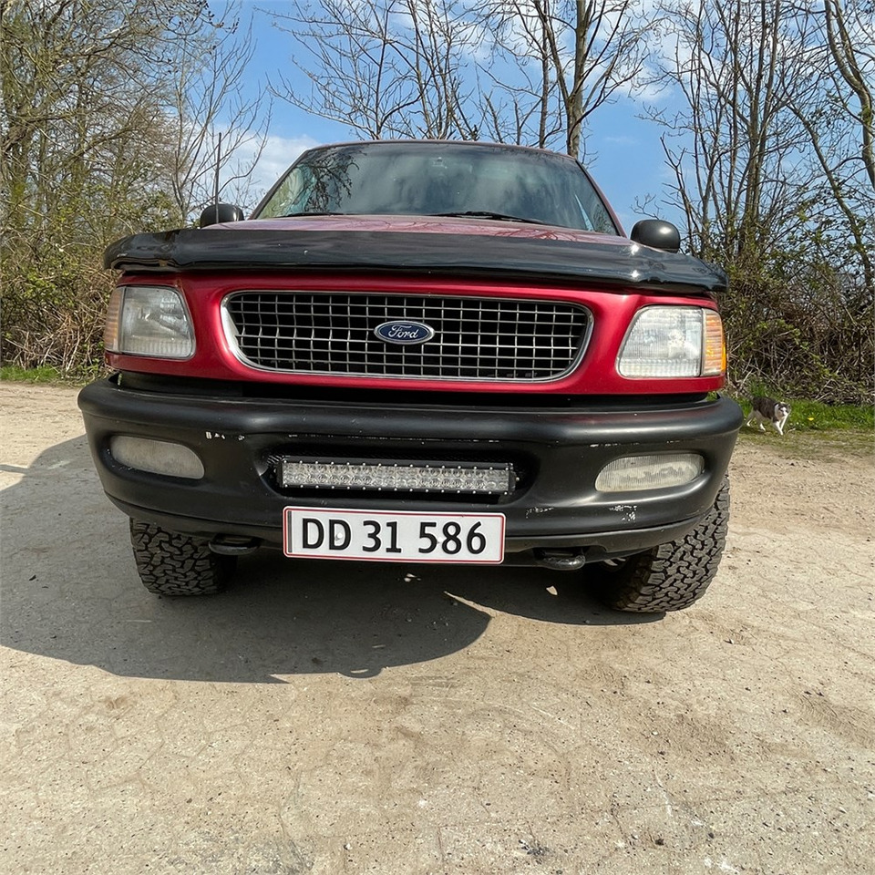 Automóvel Ford Expedition: foto 17