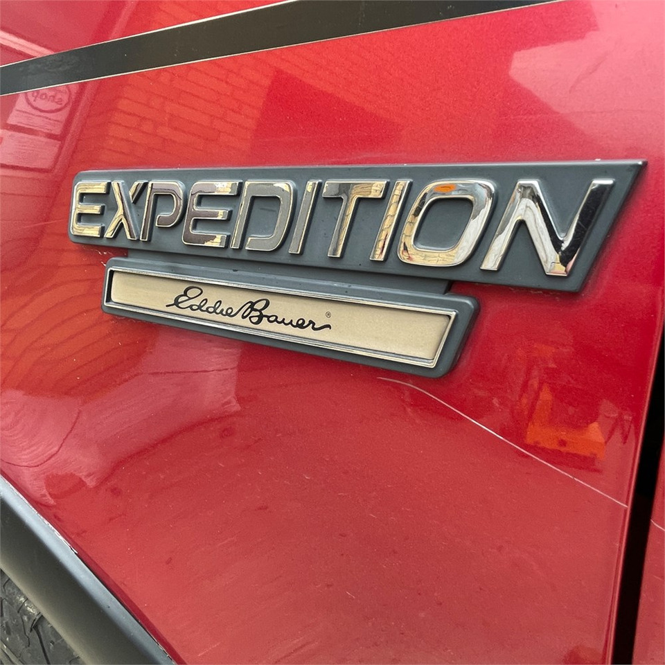 Automóvel Ford Expedition: foto 42