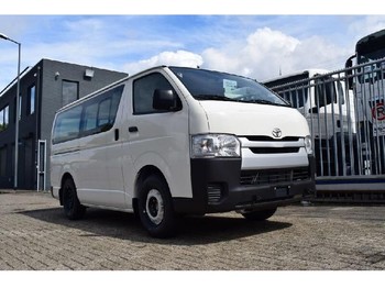 Micro-ônibus, Furgão de passageiros nuevo Toyota HiAce LOW ROOF: foto 1