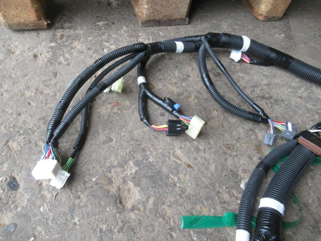Cables/ Wire harness de Máquina de construção nuevo Cnh LF13E01056P2 -: foto 4
