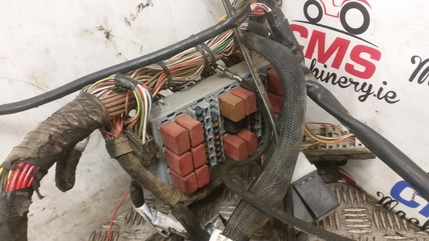 Cables/ Wire harness de Trator Landini Mythos Tdi 115 Cab Fuse Box Wiring Loom Set: foto 3