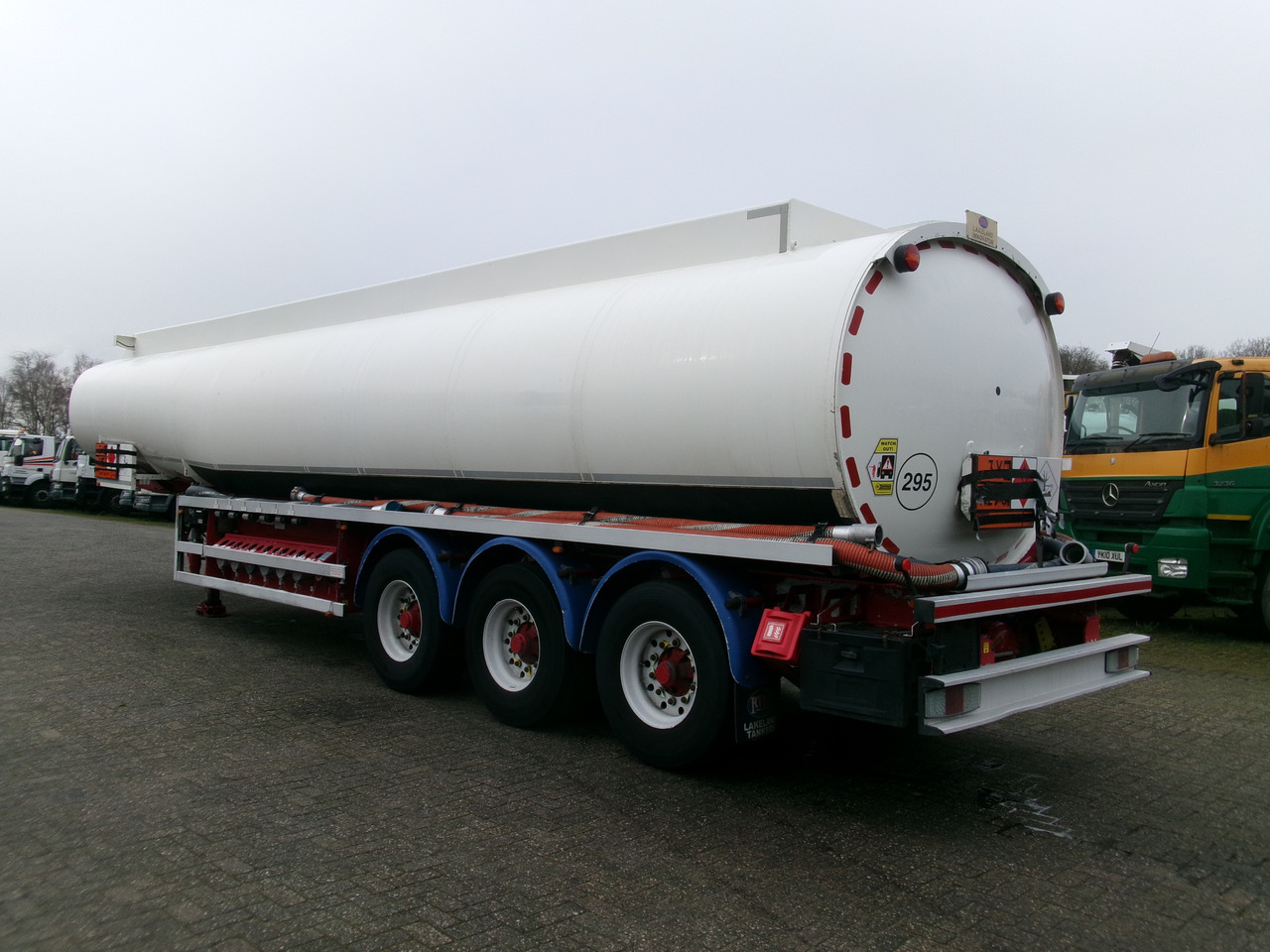 Locação de Lakeland Fuel tank alu 42.8 m3 / 6 comp + pump Lakeland Fuel tank alu 42.8 m3 / 6 comp + pump: foto 3