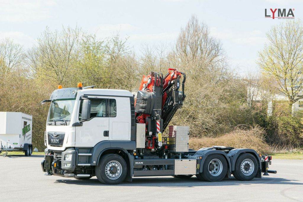 VOLVO TRACTOR 6X6 FMX 540