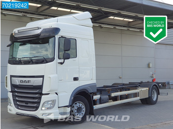 Caminhão transportador de contêineres/ Caixa móvel DAF XF 480