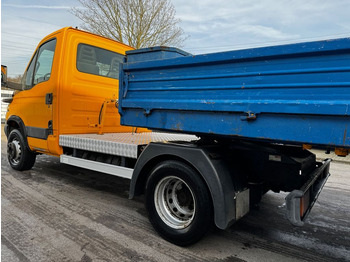 Caminhão transporte de veículos IVECO