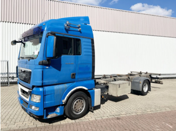 Caminhão transportador de contêineres/ Caixa móvel MAN TGX 18.400