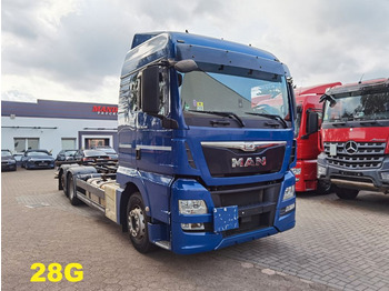 Caminhão transportador de contêineres/ Caixa móvel MAN TGX 26.440