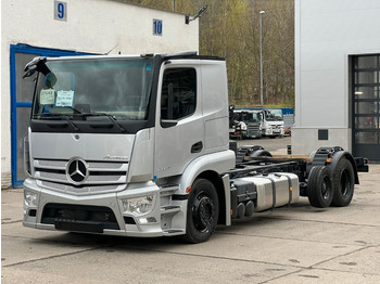 Caminhão transporte de veículos MERCEDES-BENZ Actros