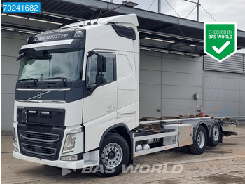 Caminhão transportador de contêineres/ Caixa móvel VOLVO FH 500