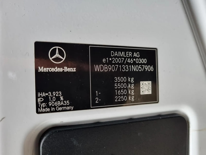 Carrinha frigorífica Mercedes-Benz Sprinter 316 CDI Kuhlkoffer Carrier Pulsor 400 MT Zwischenwand: foto 14