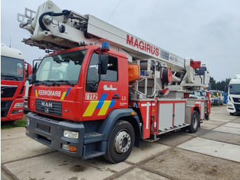 Carro de bombeiro MAN 18.284 Magirus Hoogwerker / Firetruck / Ladderwagen: foto 1