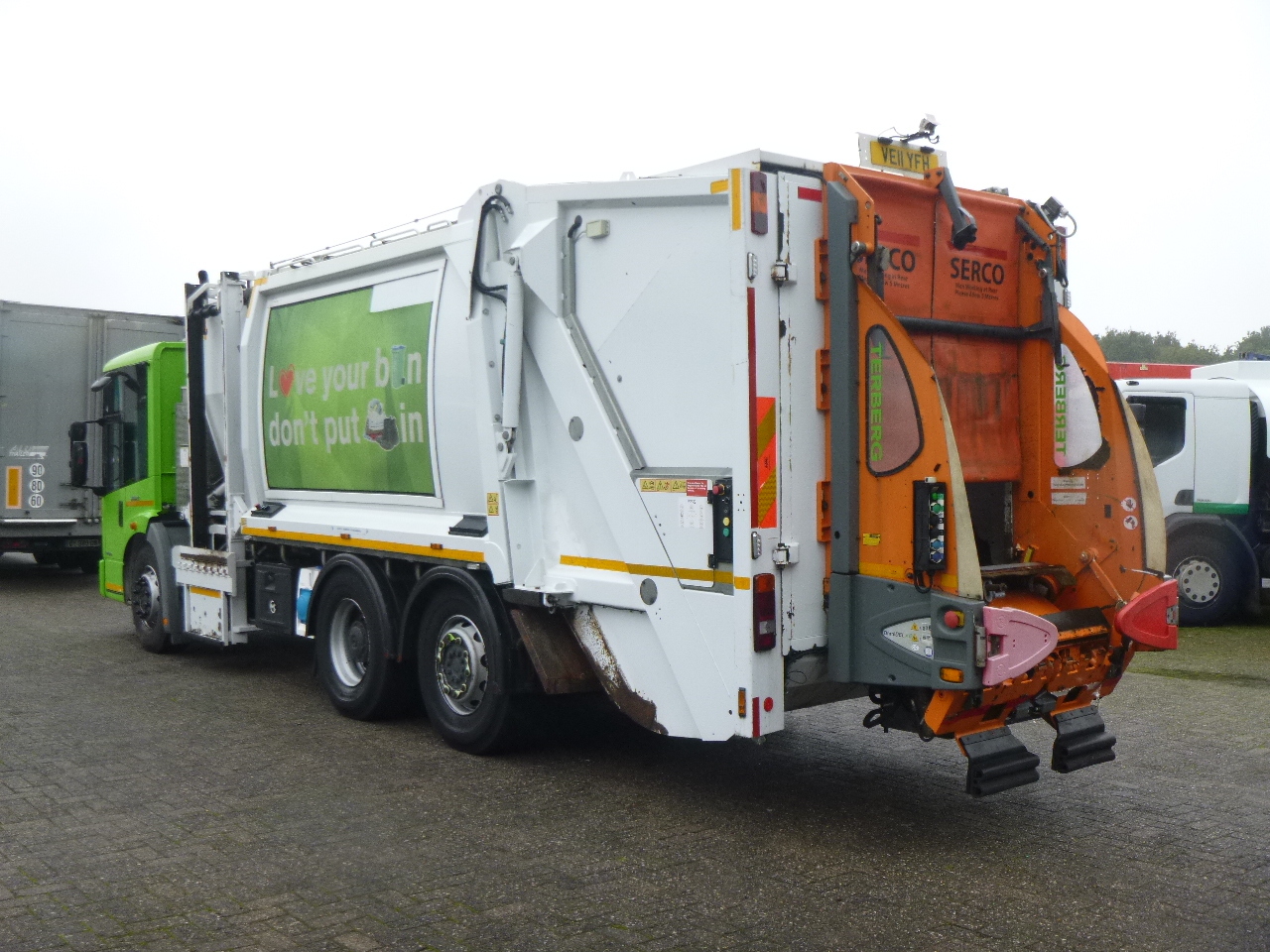 Caminhão de lixo Mercedes Econic 2629 RHD 6x2 Geesink Norba refuse truck: foto 4