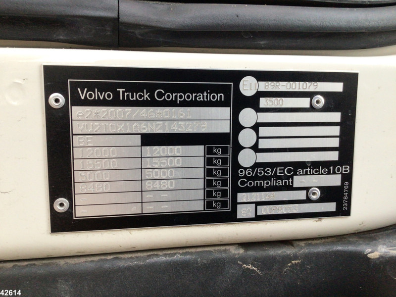 Caminhão de lixo Volvo FL 250 VDK 9m³: foto 20