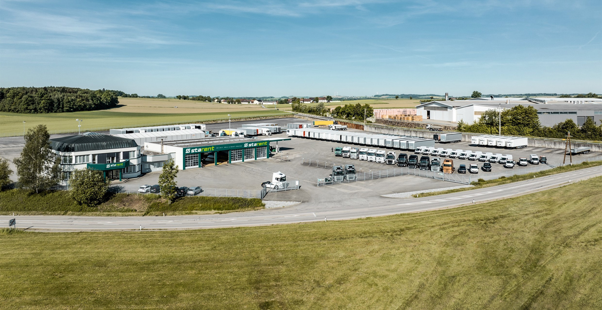 STARENT Truck & Trailer GmbH - Tractores DAF - Áustria undefined: foto 1